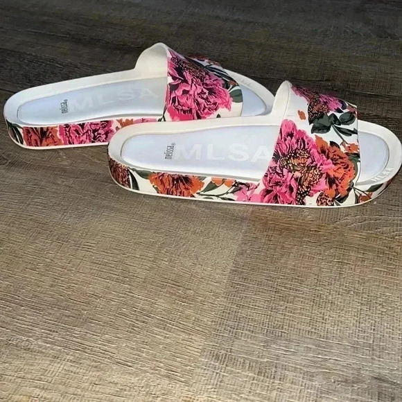 Melissa floral topical beach pool slides sz5 - Picture 3 of 5
